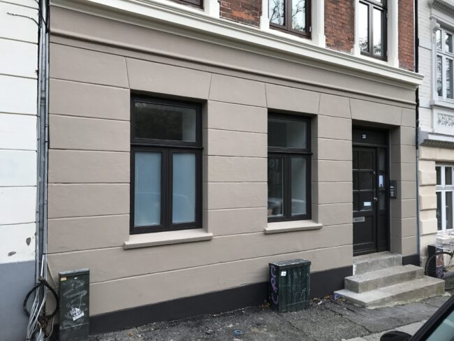 Udvendigt malerarbejde af ejendom